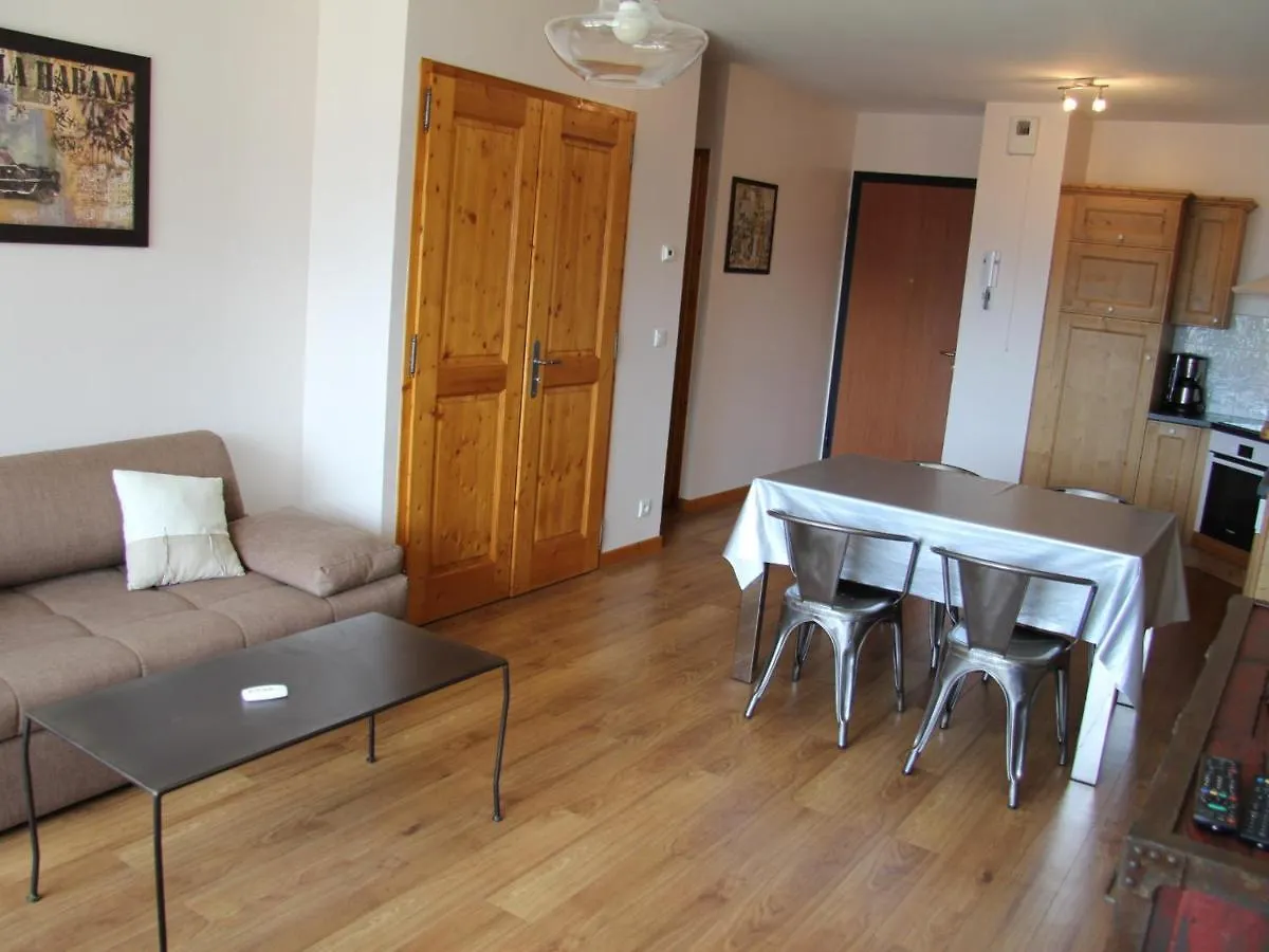 Apartment Charmant Appartement Au Centre Du Village, Proche Des Stations De Ski - 4 Personnes - Fr-1-459-163 Saint-Jean-de-Sixt